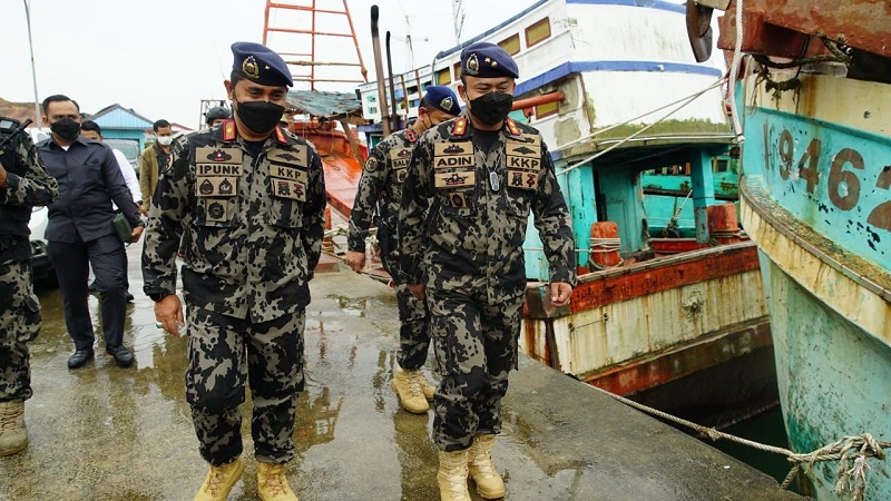 KKP Tangkap Dua Kapal Asing Pelaku Illegal Fishing di Laut Natuna Utara