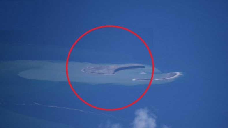 title Pulau Baru Berbentuk Bulan Sabit Muncul Usai Gunung Api Bawah Laut Meletus Pulau Baru Berbentuk Bulan Sabit Muncul Usai Gunung Api Bawah Laut Meletus
