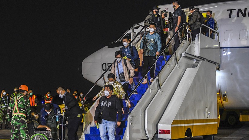 Foto-Foto Puluhan WNI Dievakuasi dari Afghanistan dengan Pesawat TNI AU - Bagian 1