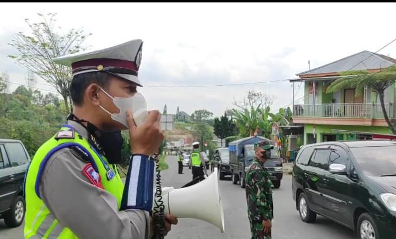 TNI-Polri Putar Balik Ratusan Kendaraan Hendak ke Kawasan Wisata Gunung Lawu, Ada Apa?