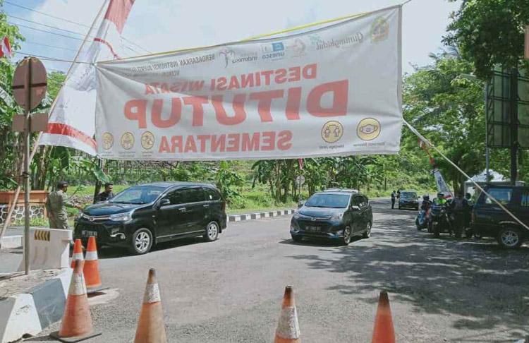 Hendak Berlibur, Ribuan Wisatawan di Gunungkidul Dipaksa Putar Balik  