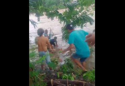 Gegara Selamatkan Sandal Adik, Gadis di Padang Malah Tewas Terseret Arus