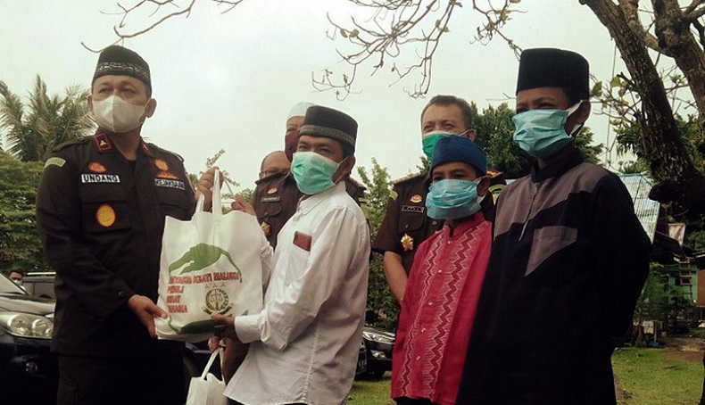 Kajati Maluku Bantu Renovasi Ponpes Shuffah Hizbulah