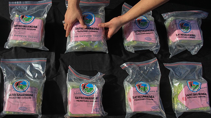 Polrestabes Surabaya Tangkap Tersangka Pengedar 13,4 Kg Sabu - Bagian 1