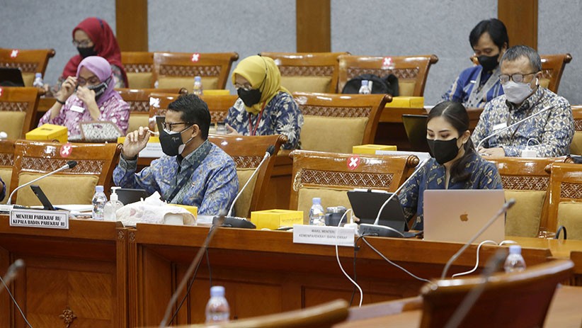 Kemenparekraf Gelar Rapat Kerja bersama DPR  - Bagian 2