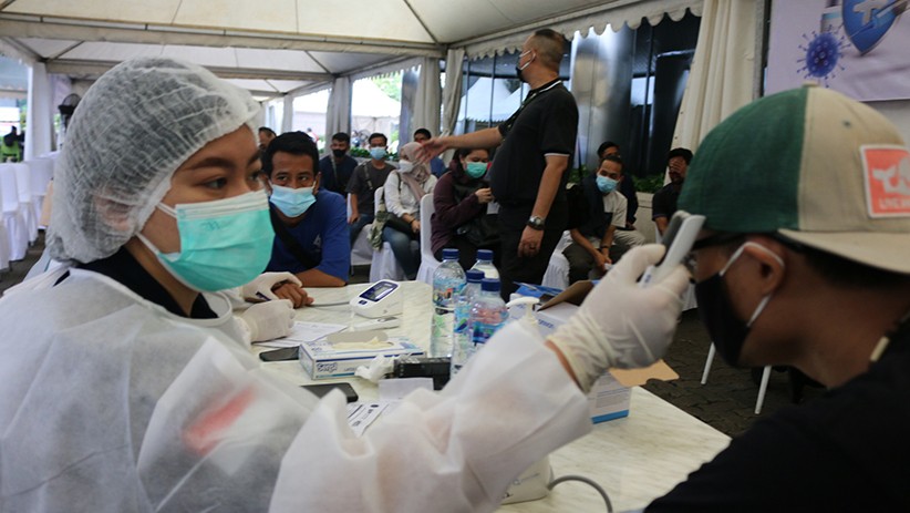 Antusiasme Warga Ikuti Vaksinasi Tahap ke-2 yang Digelar MNC Peduli - Bagian 2