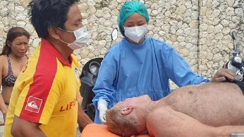 Berselancar di Pantai Kuta Bali, Bule Australia Tiba-Tiba Tak Bergerak di Tengah Laut