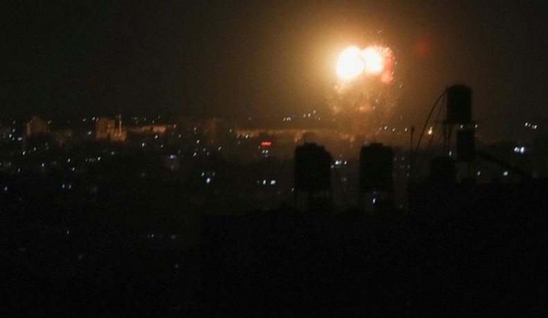 Diserang Balon Api, Israel Bombardir Gudang Senjata Hamas di Gaza