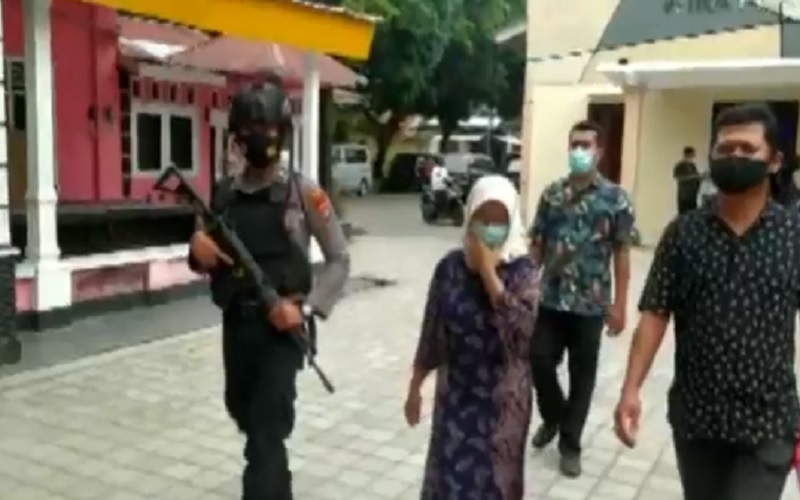 Gelapkan Sertifikat Tanah Mendiang Suami, Perempuan Ini Dilaporkan Anak Tiri