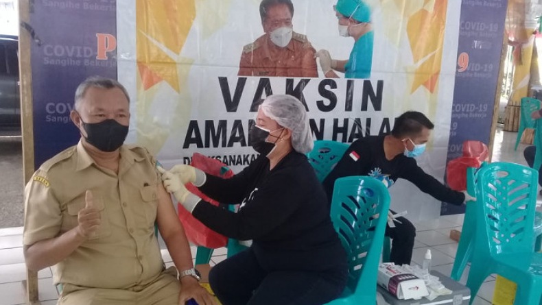 Pemkab Sangihe Kembali Laksanakan Vaksinasi Covid-19 Dosis Pertama kepada Warga