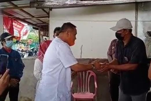 DPD Partai Perindo Tanjab Barat Salurkan Sembako ke Korban Kebakaran