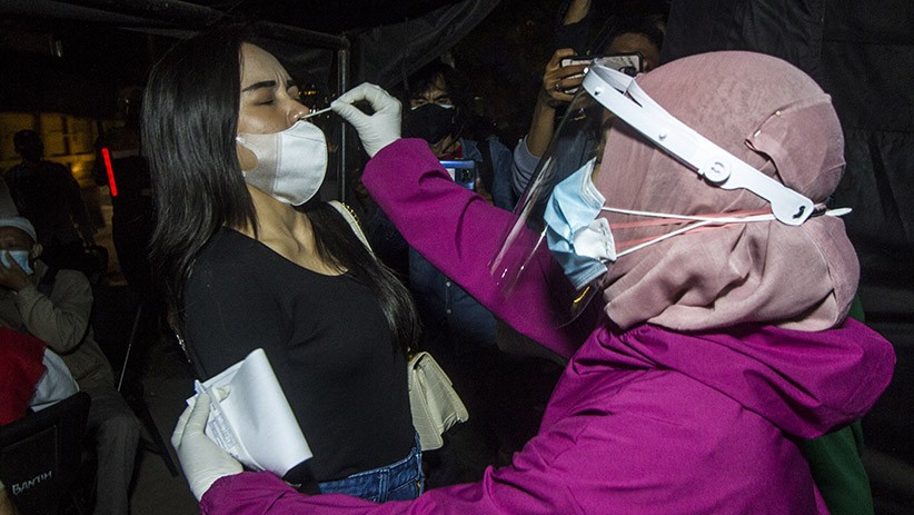 Kota Banjarmasin PPKM Level 4, Warga Tes Cepat Antigen untuk Lewati Pos Penyekatan - Bagian 1