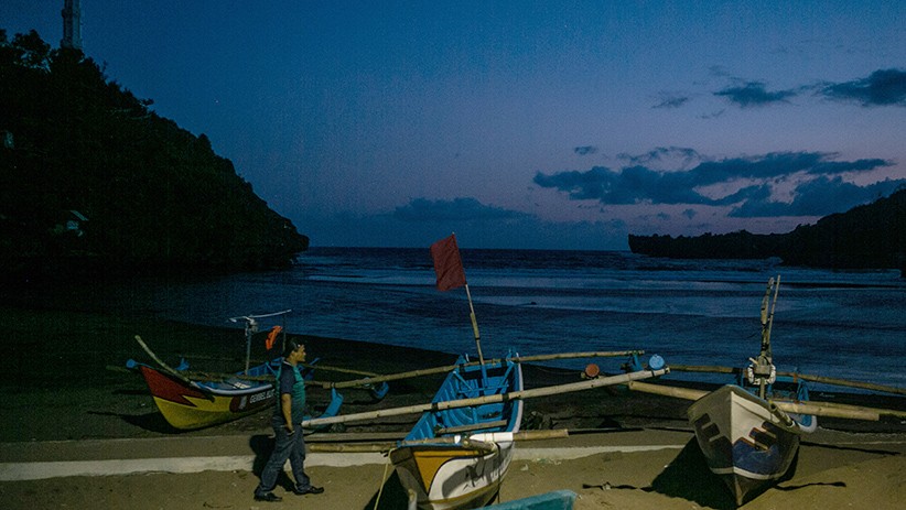 Kawasan Wisata Pantai Baron Yogyakarta Masih Ditutup - Bagian 2