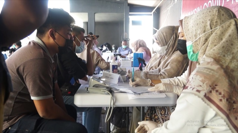 Alumni Akpol 94 Gelar Vaksinasi Massal di Banda Aceh      