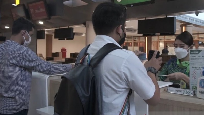 Calon Penumpang di Bandara Zainuddin Abdul Madjid Lombok Wajib Sudah Divaksin
