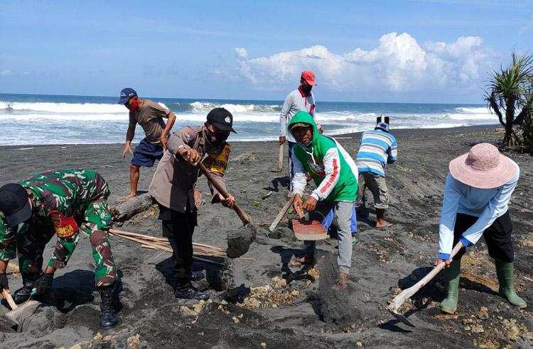 Jalan Penghubung Pantai Glagah-Congot Rusak, Pelaku Wisata Patungan untuk Perbaikan