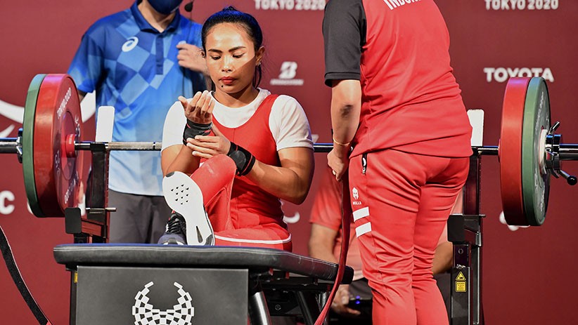 Momen Lifter Indonesia Ni Nengah Widiasih Raih Perak Paralimpiade Tokyo 2020 - Bagian 3