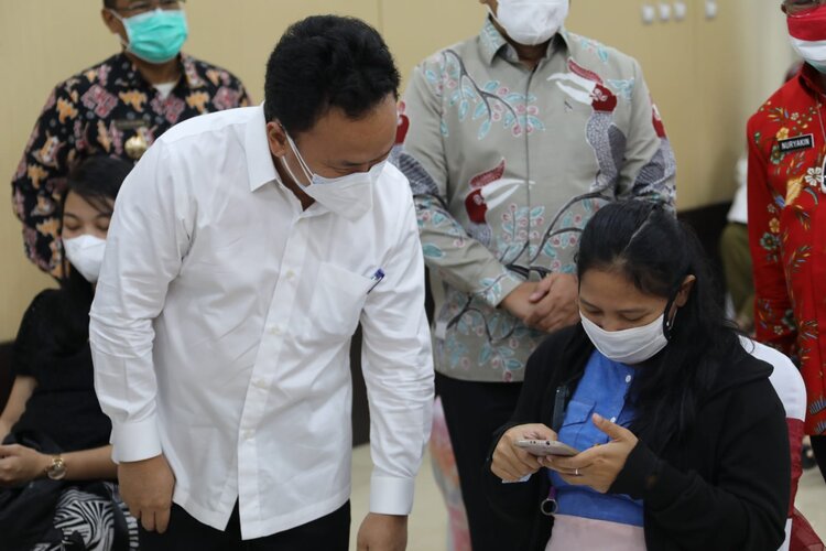 Gubernur Kalteng Tinjau Pencanangan Vaksinasi Covid-19 Serentak bagi Ibu Hamil 