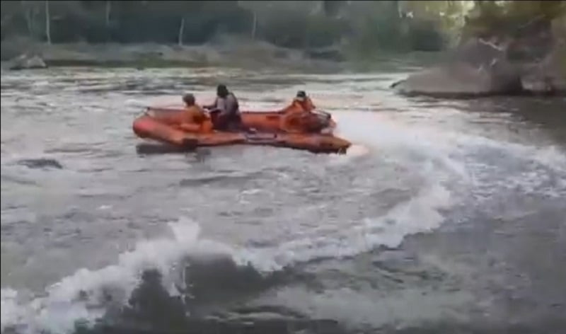 3 Bocah Blitar Hanyut dan Tenggelam di Sungai Brantas, 2 Selamat 1 Hilang 