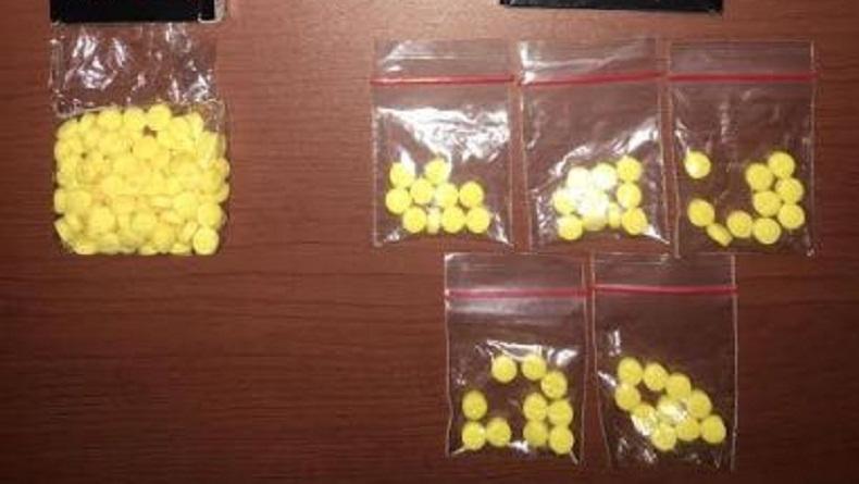 Nekat Edarkan Obat Keras, 2 Pemuda di Manado Ditangkap Polisi