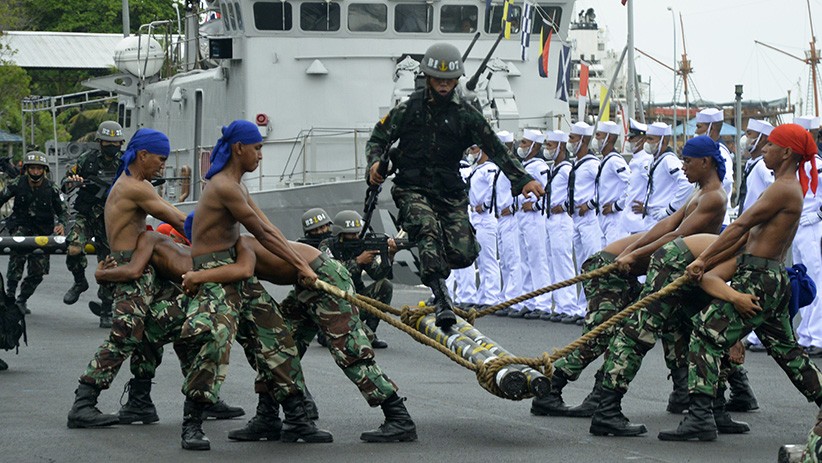 Prajurit TNI AL Unjuk Kemampuan Bertempur di Mako Lantamal VI Makassar - Bagian 3