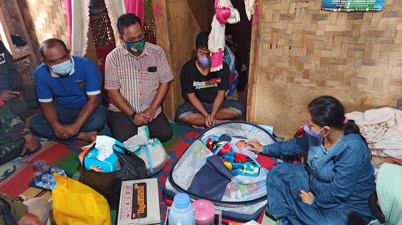 Bantuan untuk Bayi Tanpa Tempurung di Sukabumi Mulai Berdatangan