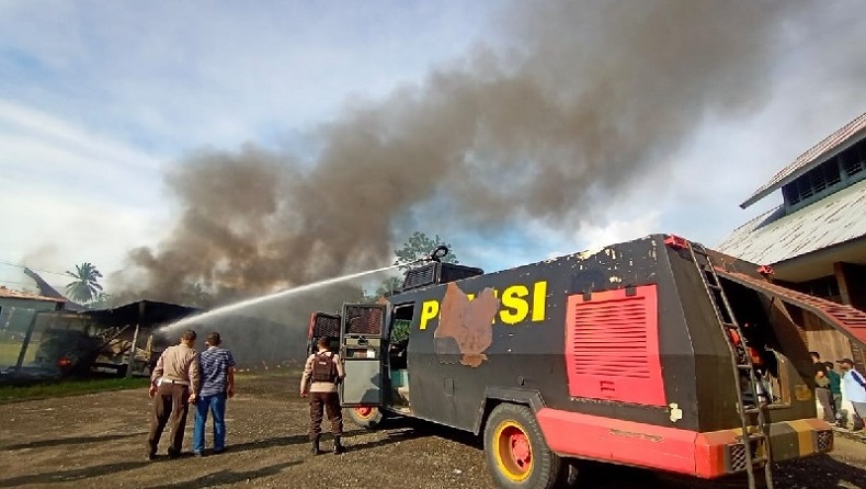 5 Bus Dishub Nabire Terbakar di Dalam Garasi, Penyebab Masih Diselidiki Polisi