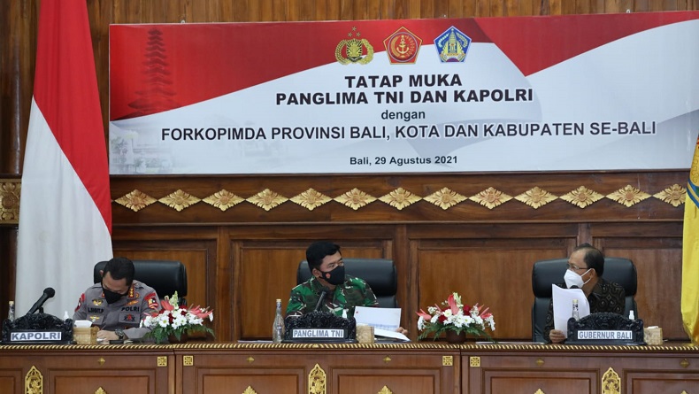 Panglima TNI Bersama Kapolri Diskusi dengan Forkopimda Bali terkait Penanganan Covid