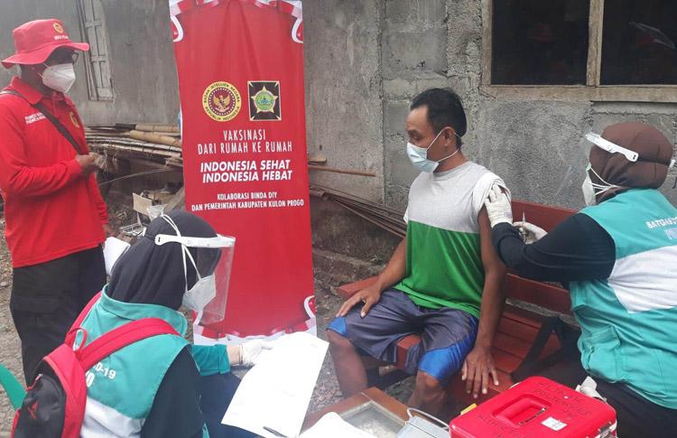 Sasar Warga Pinggiran, BIN Gelar Vaksinasi Covid-19 Door to Door di Kulonprogo 