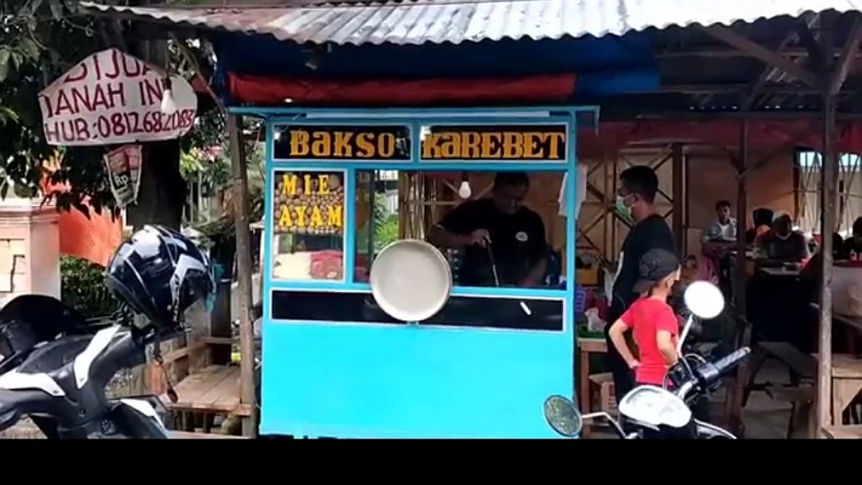 Viral Pedagang Bakso Pinggir Jalan Ditagih Bayar Pajak Rp6 Juta per Bulan