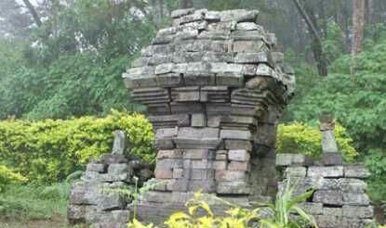 title Ken Arok Melepas Rindu dengan Istri Pertama di Candi Telih, Begini Kisah Asmaranya Ken Arok Melepas Rindu dengan Istri Pertama di Candi Telih, Begini Kisah Asmaranya