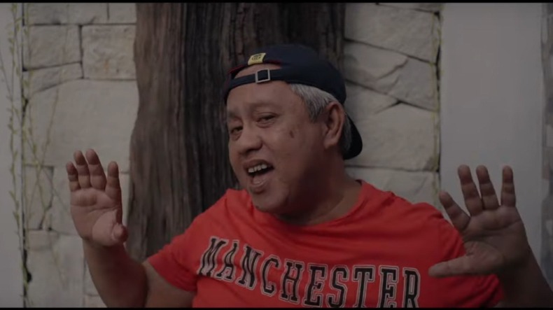 Muncul ke Publik, Mantan Bupati Seno Samodro Cover Lagu Sst Betis Indah