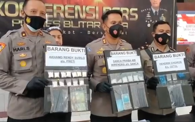Petugas Pemadam Kebakaran di Blitar Otaki Peredaran Sabu Antarkota 
