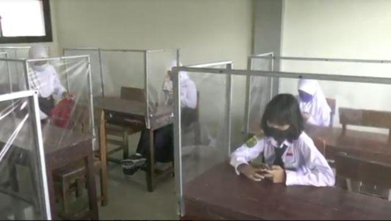 Ratusan Sekolah di Kota Semarang Gelar PTM, Siswa Baru Merasa Canggung 