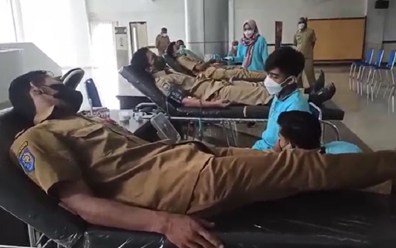 Ratusan ASN Lotim Ikut Donor Darah Massal 