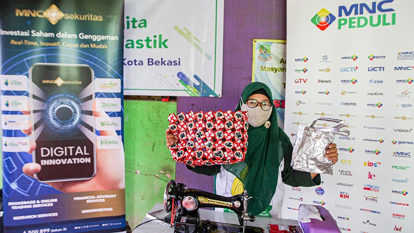 Daur Ulang Sampah, MNC Peduli dan MNC Sekuritas Berdayakan Ibu-Ibu di Bekasi - Bagian 1