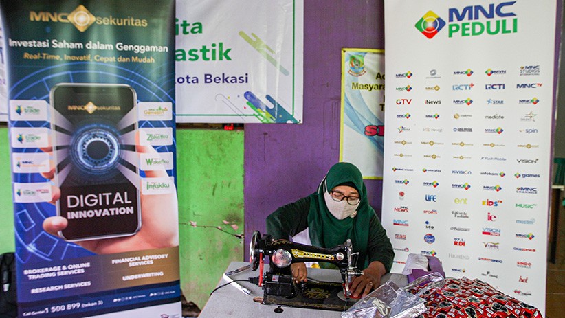 Daur Ulang Sampah, MNC Peduli dan MNC Sekuritas Berdayakan Ibu-Ibu di Bekasi - Bagian 2