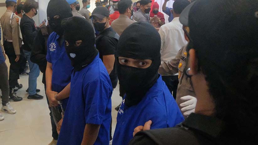 Polda Sulsel Ungkap Pengedar Narkotika Jaringan Internasional, 75 Kg Sabu Diamankan - Bagian 4