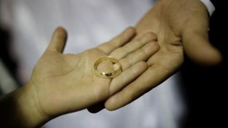 Tentara Wanita Ini Ditangkap gegara Terima Lamaran Pernikahan saat Tugas