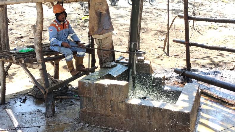 Pengolahan Sumur Minyak Tradisional di Blora Meningkat saat Pandemi 