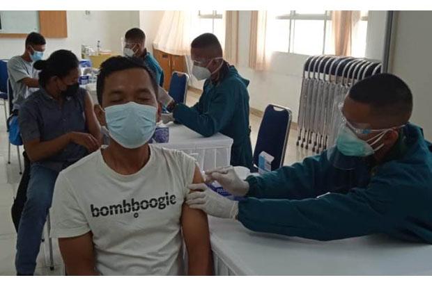  Persiapan Kuliah Tatap Muka, 2.500 Mahasiswa Ikuti Vaksinasi Covid-19 di UAD 