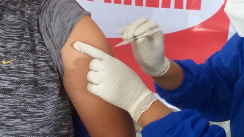 6.535 Tenaga Kesehatan di Sulut Dapatkan Vaksinasi Dosis Ketiga