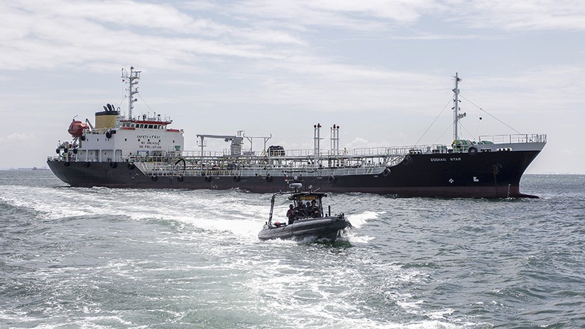 TNI AL Tangkap Kapal Tanker Panama Bawa Limbah Ilegal di Perairan Pulau Tolop - Bagian 1