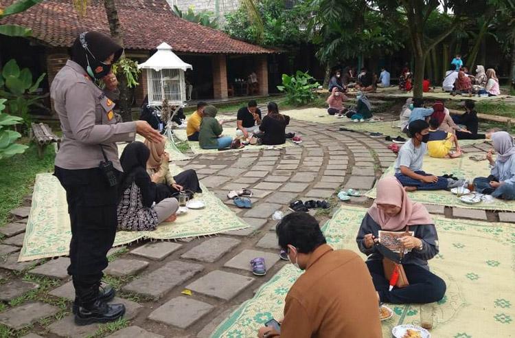 Sosok Kapolsek Pakem Kompol Nuning Sukarminingsih, Jadikan Rumah Surga dan Kantor Istana 