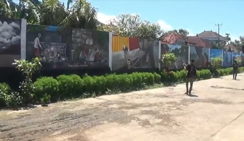 Mural Kritik Masyarakat Bali Dibuat di Tembok Sepanjang 350 Meter 