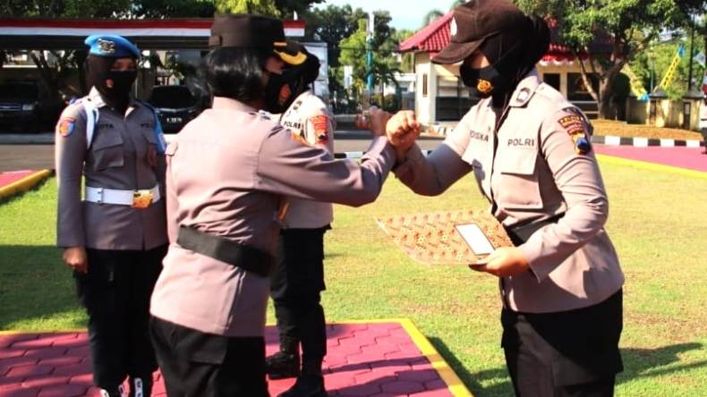 Berprestasi dalam Tugas, Polwan Polres Pekalongan Ini  Raih Penghargaan 