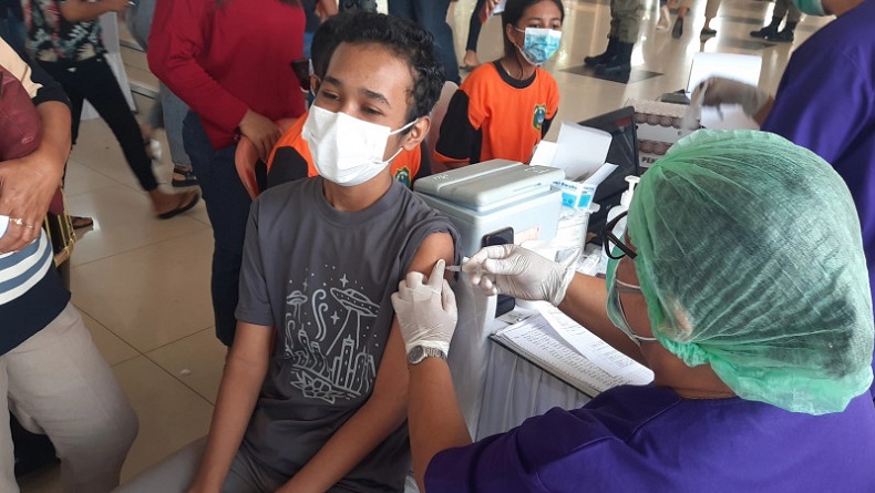 Vaksinasi Anak di Ambon Capai 20 Persen, Wali Kota Sambut Positif