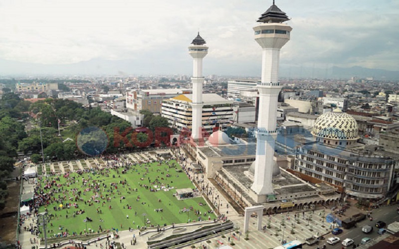 Bulan Ini, Kawasan Wisata Rakyat Alun-alun Bandung Bakal Dipercantik