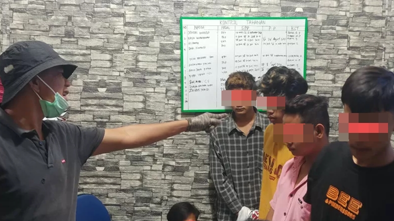 Sebelum Rampas Ponsel, Gerombolan Begal di Padang Ini Cari Lawan untuk Tawuran