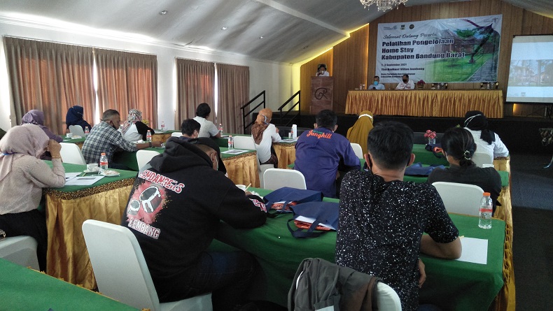 Homestay Desa Wisata di Bandung Barat Didorong Suguhkan Kearifan Lokal